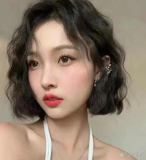 短发烫发发型有哪些?试试这几款,时髦洋气,显气质还有高级感