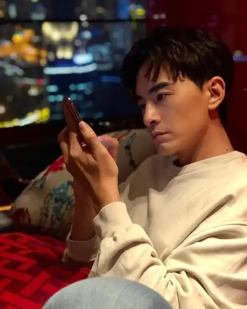 郑元畅经纪公司(经纪人)怎么联系【热点:长津湖的彩蛋是什么】