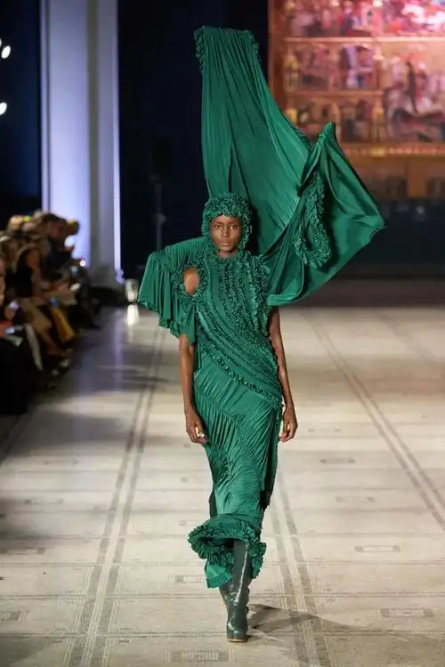 tuesday sharing: | 创意廓形