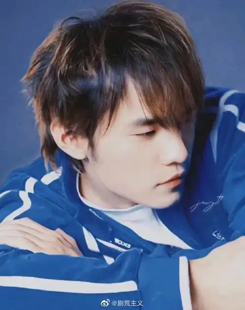 周杰伦也听自己的歌##周杰伦是懂耍帅的