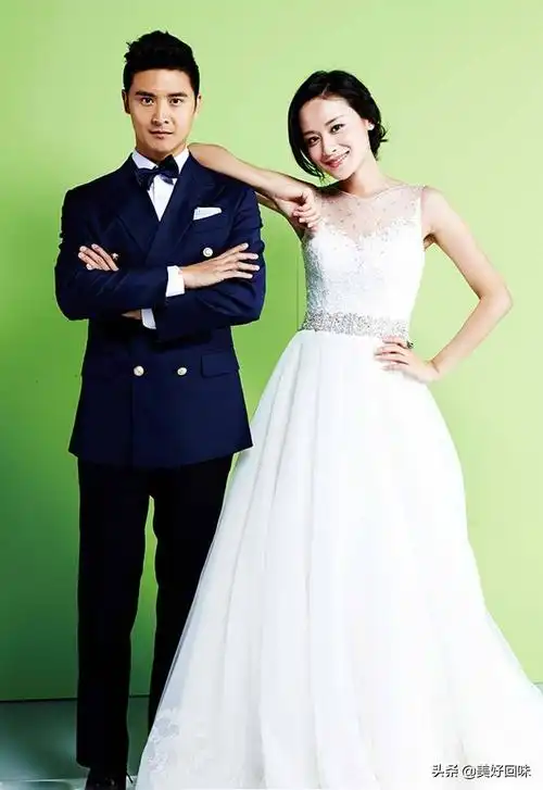 明星婚纱照:明星夫妇婚纱照大pk,看看你最中意哪一对!