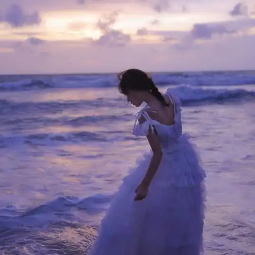 女生头像 海边女头 三色堇儿/禁盗