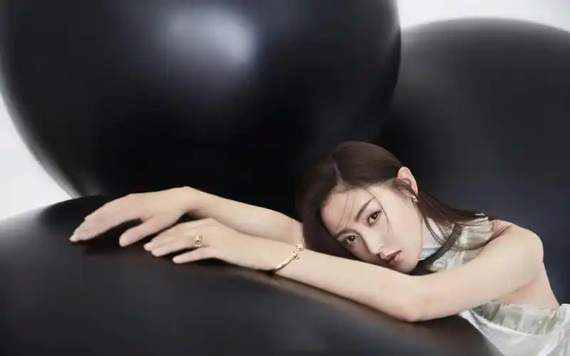 国民女神张天爱高冷性感酷爽写真桌面壁纸图片张天爱女演员大陆明星