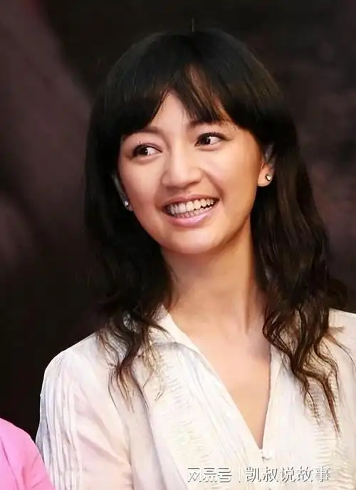 罗海琼37岁嫁给华谊总裁手握半个娱乐圈如今一家四口挺幸福