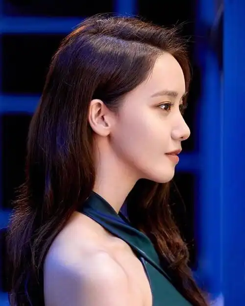 #林允儿雅诗兰黛亚太区品牌代言人##林允儿电影奇迹#