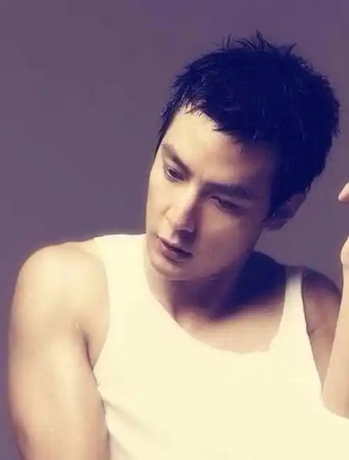 让人舔屏的香港巅峰颜值男星,一代回忆,太帅了_吴彦祖_张国荣_古天乐