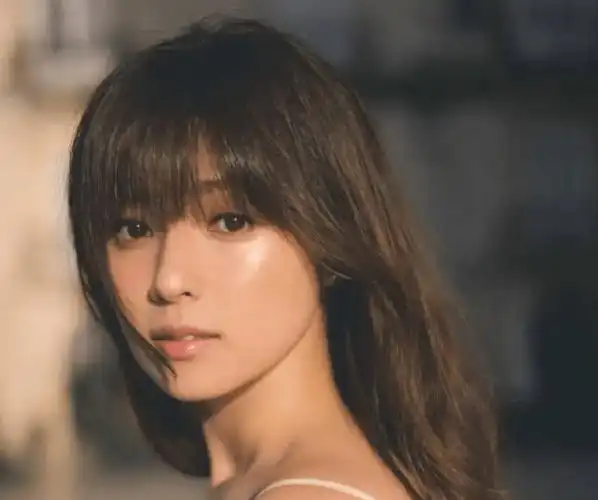 和男导演在男友家过夜,男友祝她幸福_感情_女明星_网友