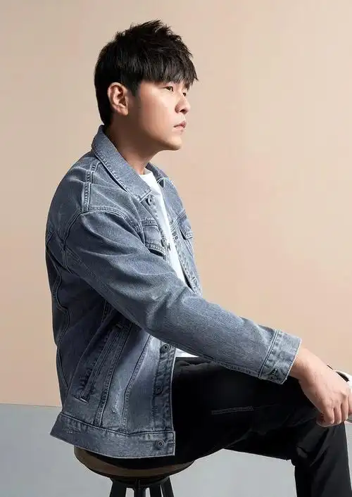 周杰伦代言最新宣传照!_高清图集_新浪网