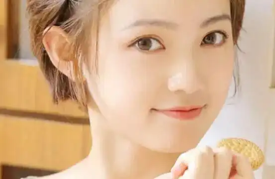 女生想要变白变漂亮,建议养成这几个好习惯,皮肤不知不觉变白