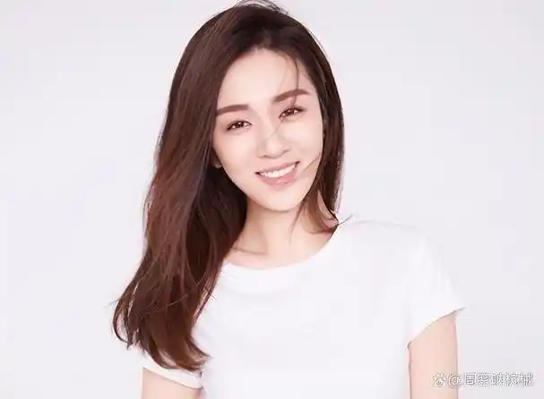 回顾 被传与胡歌秘密结婚,被经纪人怼混得差,王晓晨经历了什么