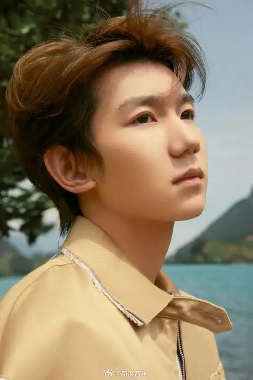 王源立冬生日照##王俊凯易烊千玺卡点为王源庆23岁生日