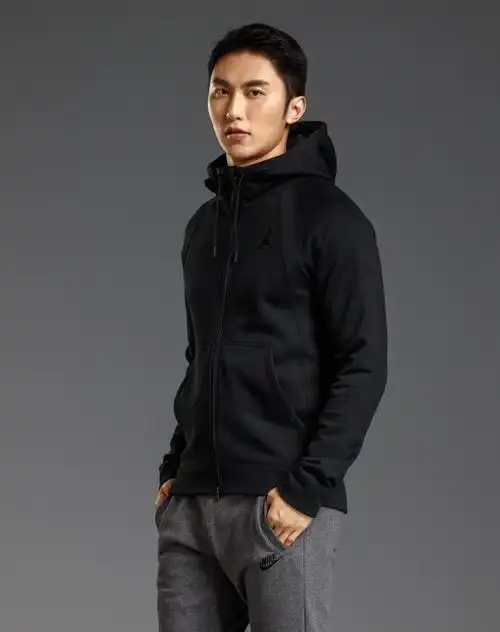 运动大牌荟萃 穿搭气质get耐克 nike 时尚舒适 男子黑色夹克外套