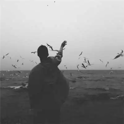 男生悲伤背影头像(男生伤心绝望背影头像) - q之家 - www.anhuiqq.cn