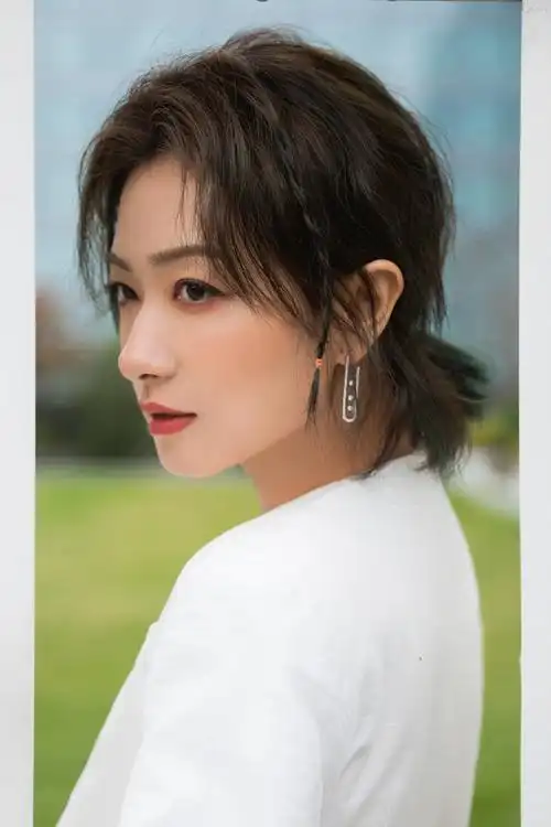 万茜白色长裙优雅气质写真112