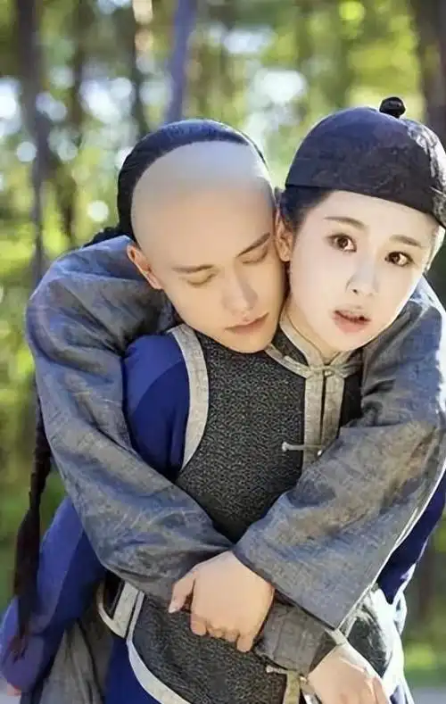 意难平从全网祝福到形同陌路这4对情侣谁是逢场作戏