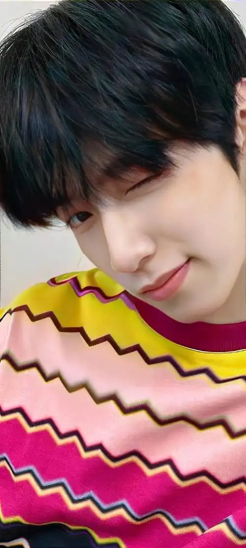 超爱的刘耀文壁纸🌹#你的壁纸该换了##夏日企画