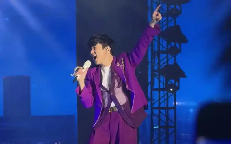 终于轮到我拍林俊杰演唱会转场!