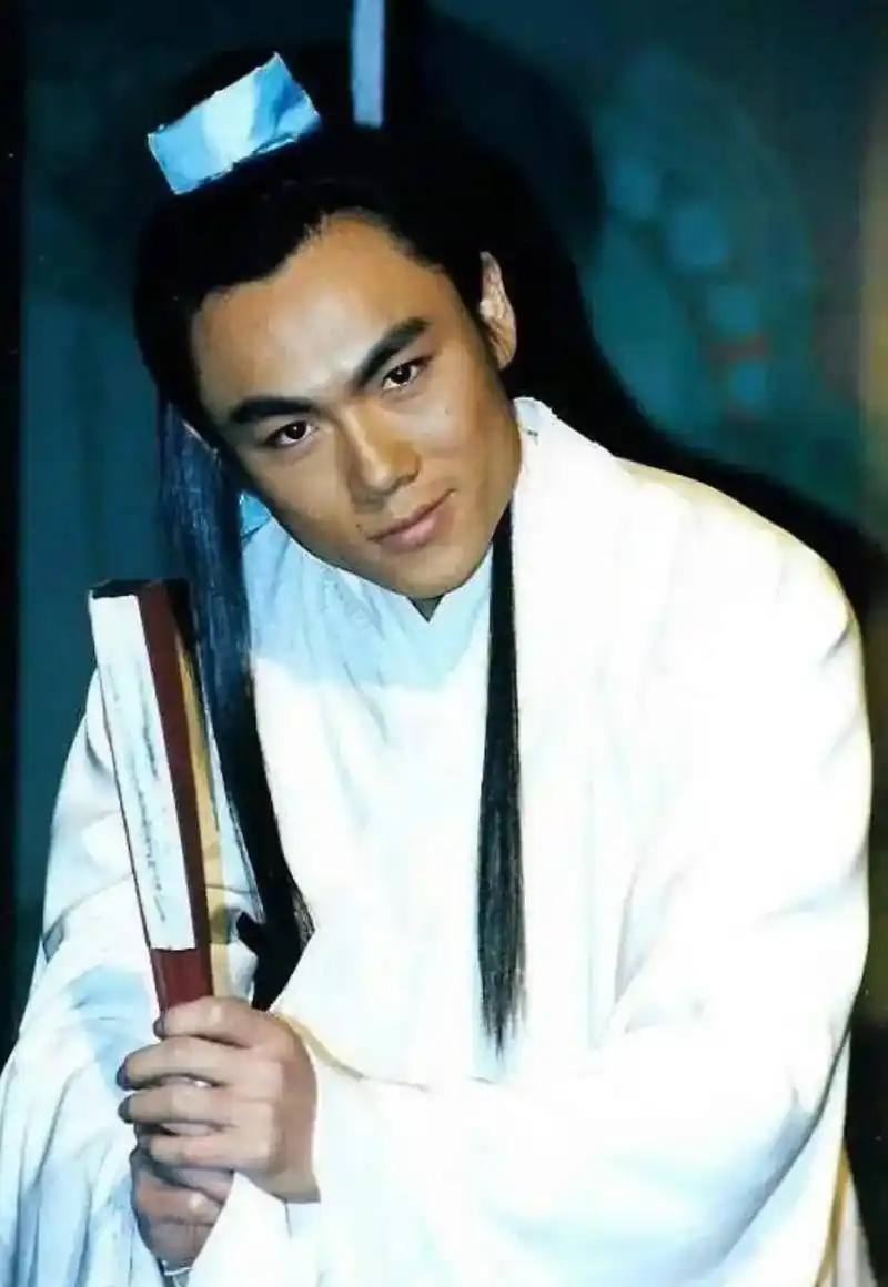 为什么秦昊年轻时不火?点进来看就知道了!