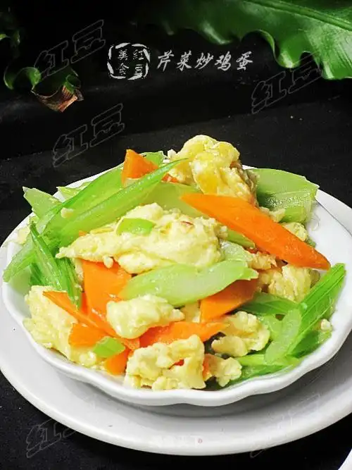 芹菜炒鸡蛋的做法_简单家常菜---芹菜炒鸡蛋_芹菜炒鸡蛋怎么做_菜谱