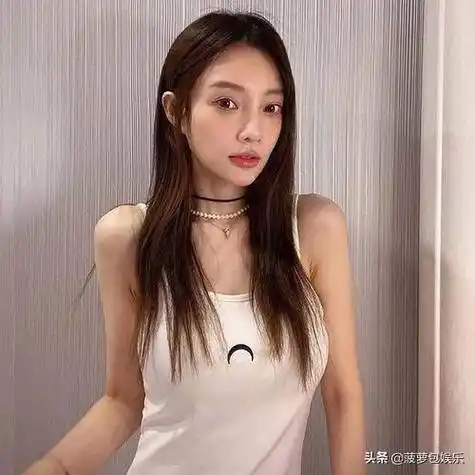 李小璐晒吃糖视频,嘟嘴好撩,贾母曾说甜馨丑?_贾乃亮_皮几万_孩子