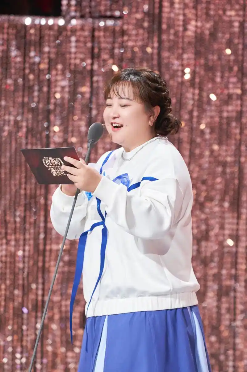 贾玲爆笑加盟一年一度喜剧大赛总决赛