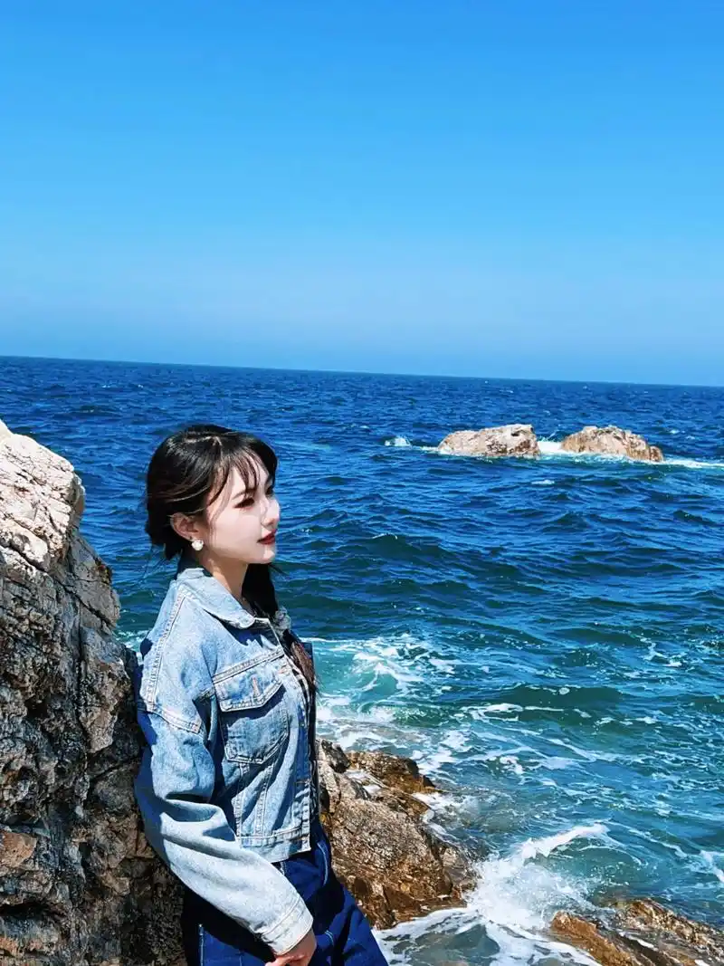 海边永远浪漫#海边美女 #甜妹