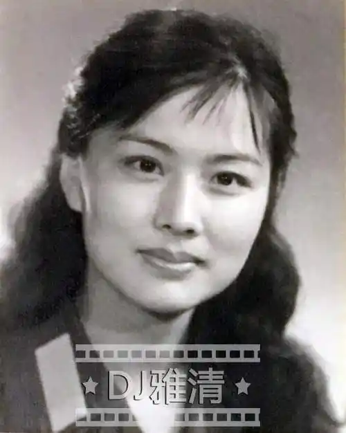 赵娜昔日美女明星65岁近照曝光曾走错三步路如今却成女企业家