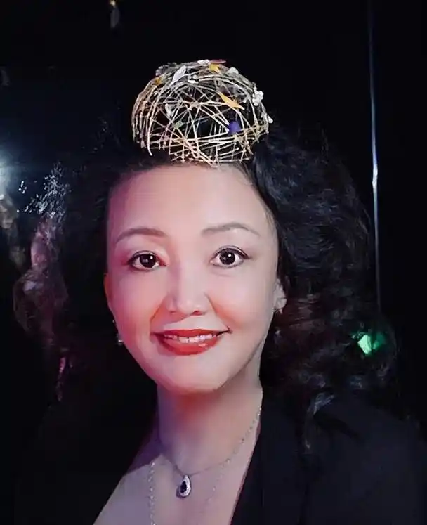 张兰回应大s:你让年轻人恐婚,做好和汪小菲断绝母子关系的准备