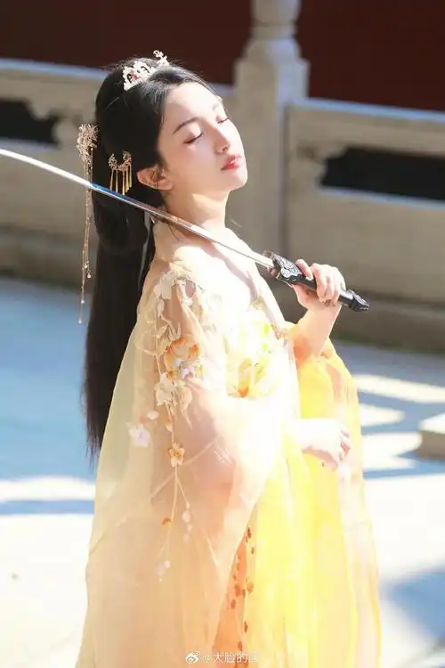 我既为公主就不会投降古风汉服写真0269宝通寺yyds