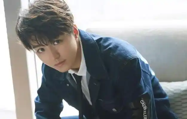 王俊凯代言潮牌不被品牌网络店铺认领客服称他不是我们代言人