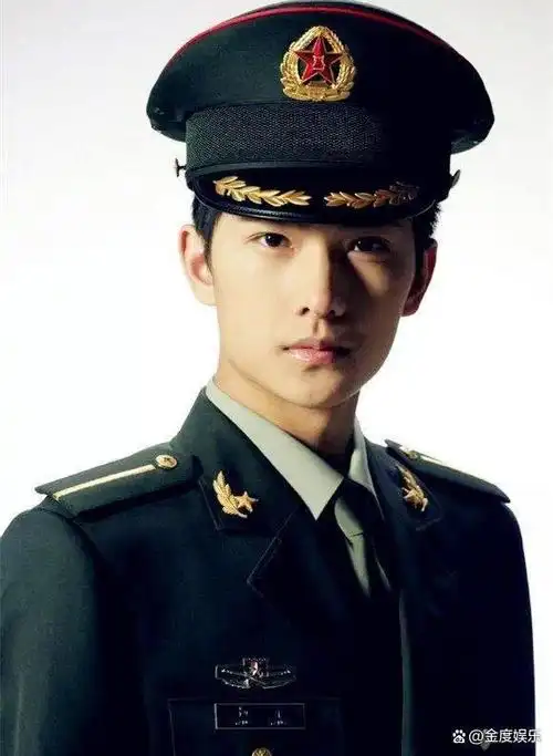 1991年9月9日出生于上海市,籍贯安徽省合肥市,中国内地影视男演员