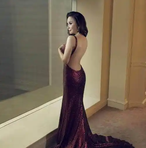 贾玲自称班花,宋丹丹豪言校花,蔡明霸气"都闪开"谁才是喜剧界的颜值