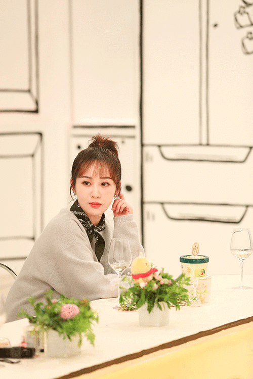 杨紫拜托了冰箱朋友圈大公开真实有趣超有料