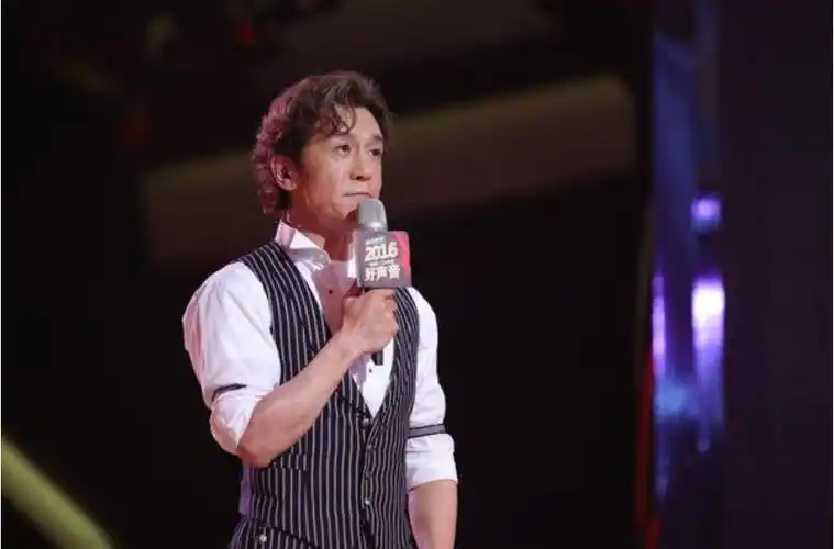 我们告别李咏,也告别了个性化的电视娱乐|央视|李咏|中国好声音_新浪