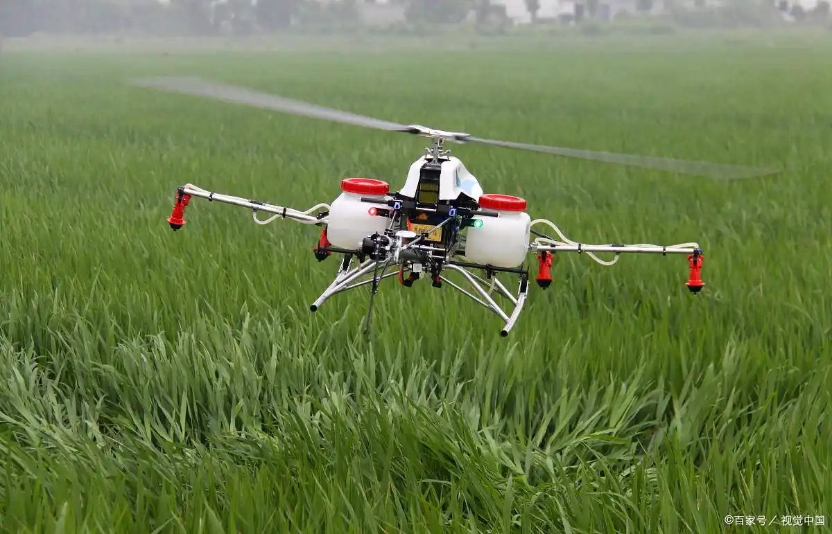无人机喷药