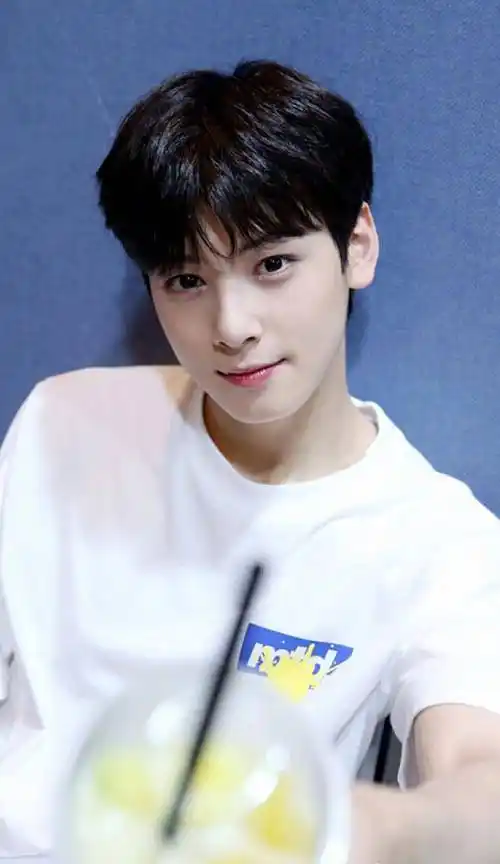 原创从小帅到大的体验只有车银优知道国小照曝光谁在说他整容试试