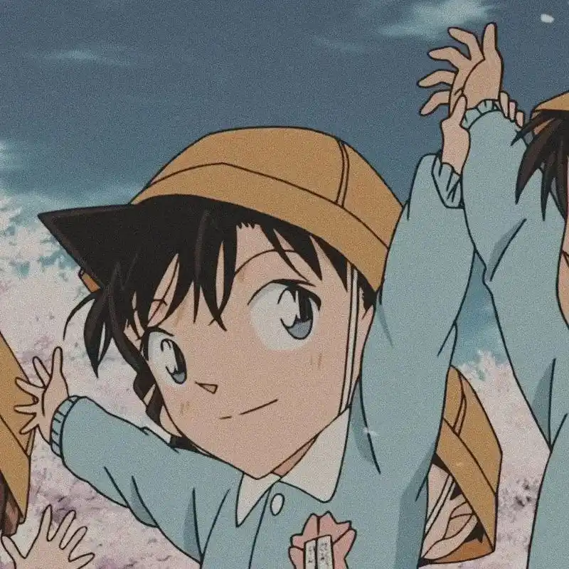 小时候的新一和小兰的情头#名侦探柯南 #毛利兰 #工藤新一 - 抖音