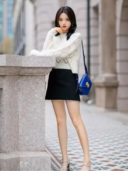 杨超越穿红色连衣裙显白显瘦显腿长短裙学她这么穿超显身材好