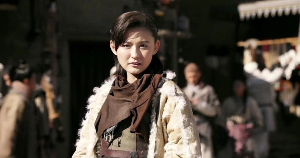 专访热依扎:没有农村生活经验却演活"水花",每个细节都有设计