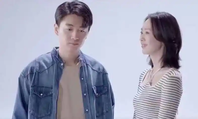 陈晓童瑶新剧《小日子》路透,网友质疑陈晓身高,不到180厘米?