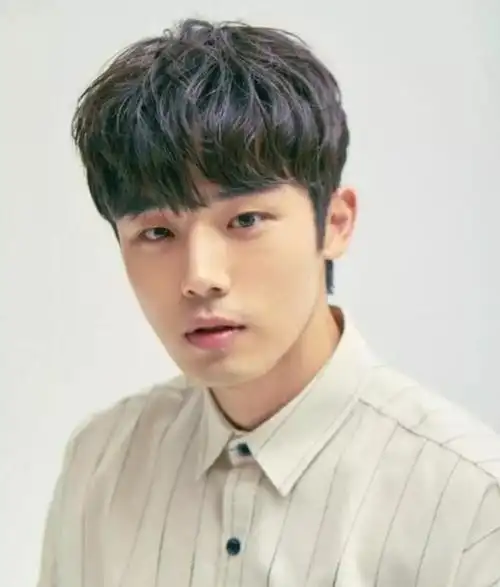 帅气易打理的男士发型推荐