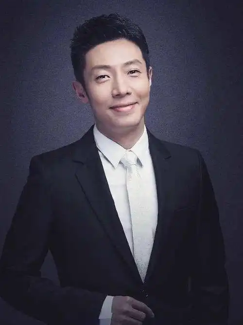 47岁撒贝宁真名曝光!引网友哄堂大笑,自曝自己改名后事业顺利了