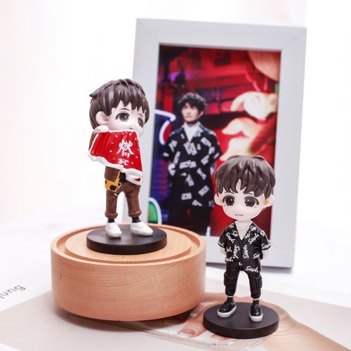 tfboys易烊千玺手办公仔同款人偶小泥人生日创意礼物摆件