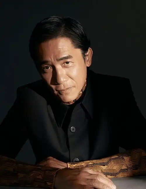 梁朝伟获第27届釜山国际电影节"亚洲电影人奖"