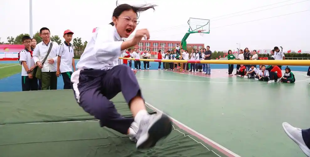 女子跳高