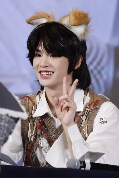 黄明昊超话#黄明昊seeyou期遇#是比心可爱小狗吧@jjjustin0219