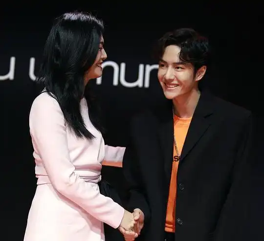 王一博x姚晨 姚晨姐姐是我弟的银幕初吻.