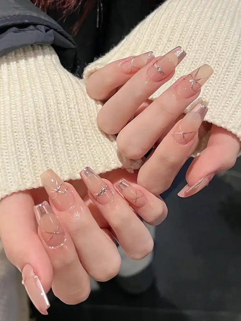 超好看的美甲 #辣妹美甲 #超适合秋冬的中长 - 抖音