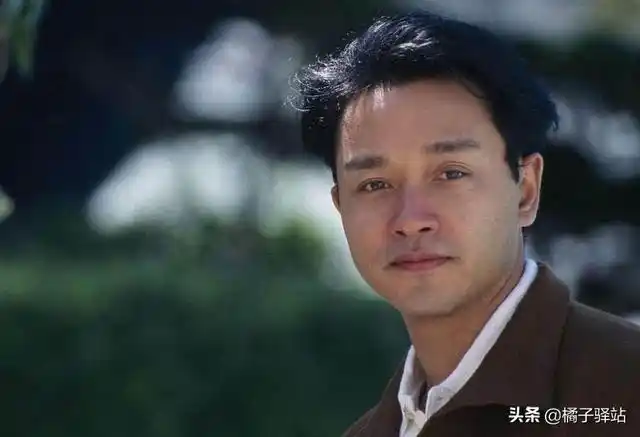 你们收藏的哥哥(张国荣)的照片有哪些?