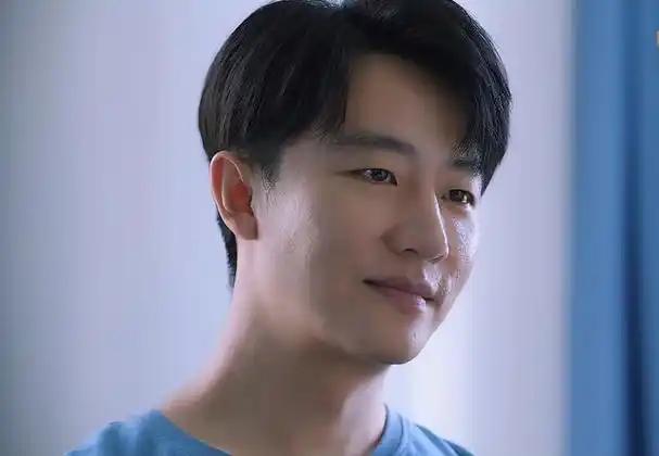 黄轩新剧连追4集不够看!笑中带泪引共鸣,唯一败笔的是白百何?